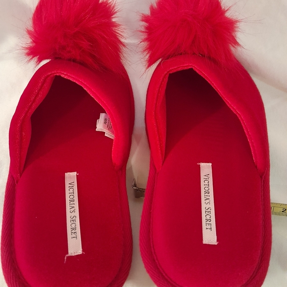 - Victoria Secret Red Pom Pom Slippers - Picture 5 of 8